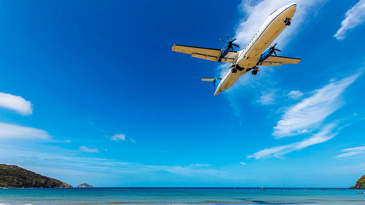 Máy bay là phương tiện lý tưởng nhất đến Côn Đảo