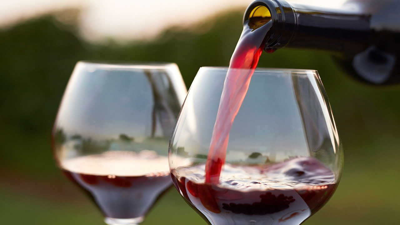 Rượu vang đỏ - thức uống đẳng cấp thời thượng