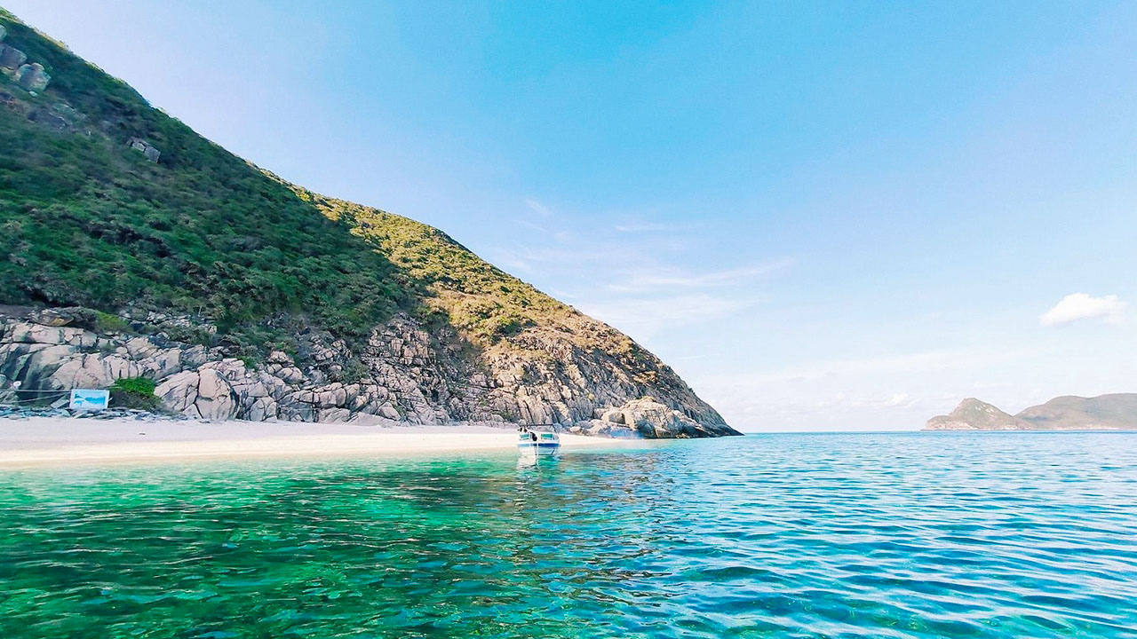 Thời điểm lý tưởng nhất để du lịch Côn Đảo là tháng 3 đến tháng 9